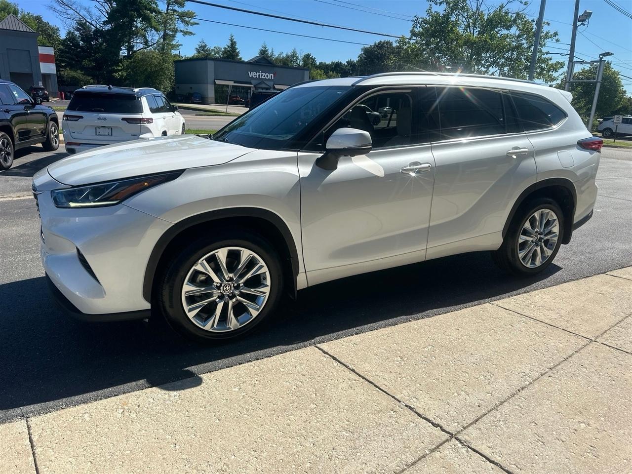Toyota Highlander  2023