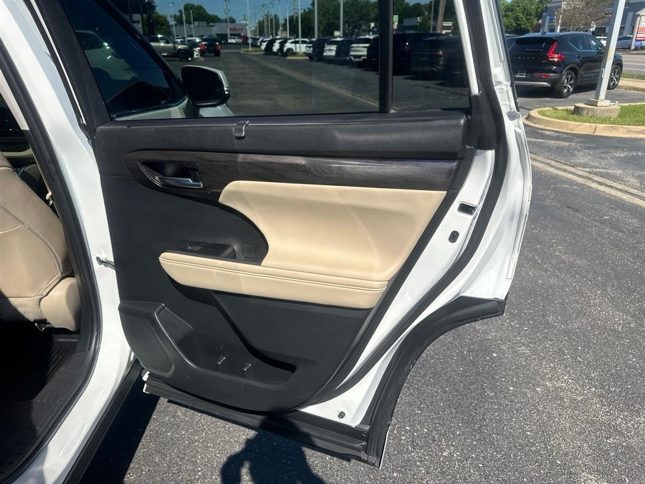 Toyota Highlander  2023
