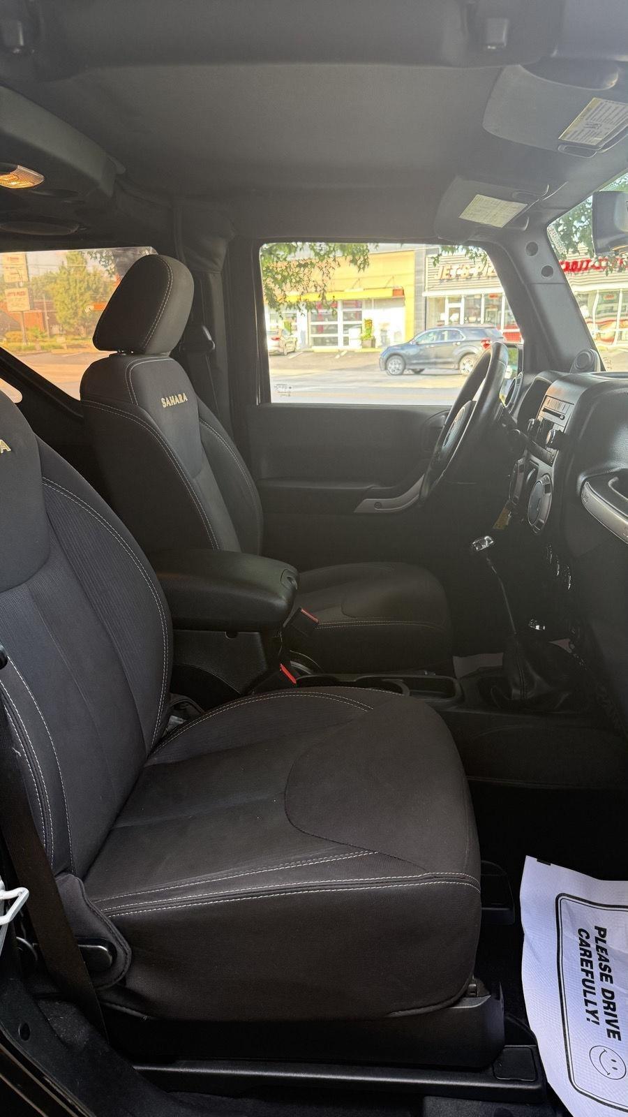 Jeep Wrangler Sahara 4WD 2014