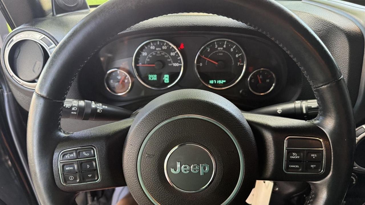 Jeep Wrangler Sahara 4WD 2014