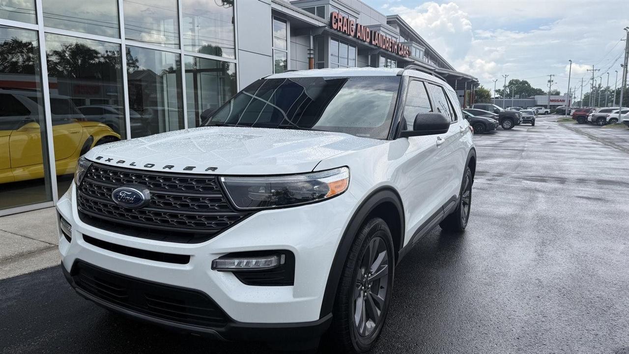 Ford Explorer XLT AWD 2021