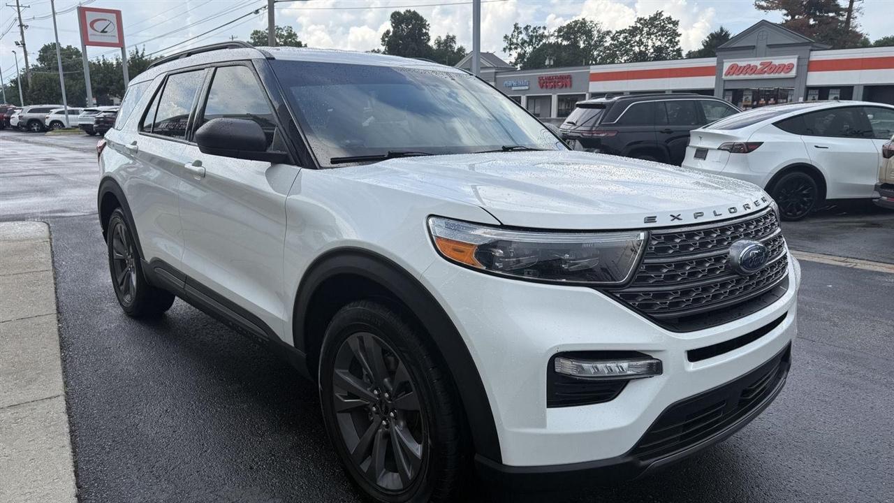 Ford Explorer XLT AWD 2021
