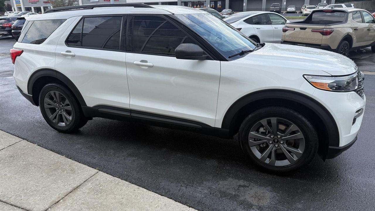 Ford Explorer XLT AWD 2021
