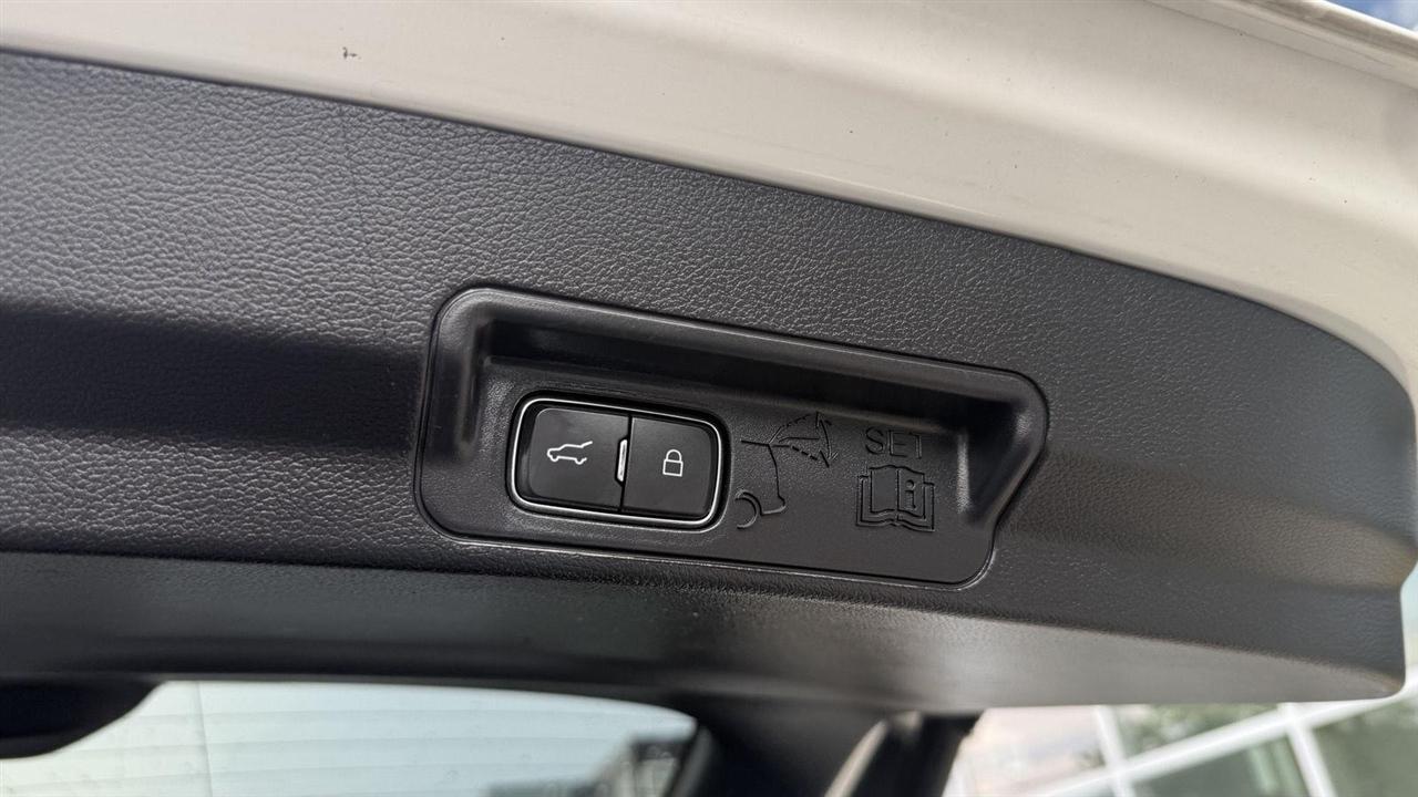 Ford Explorer XLT AWD 2021