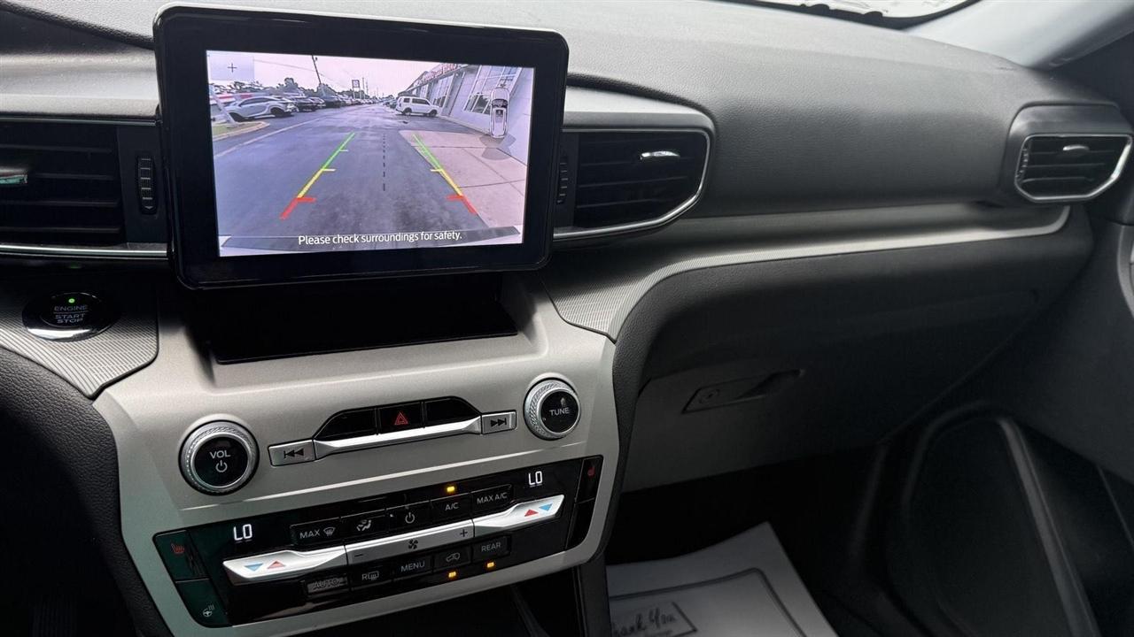 Ford Explorer XLT AWD 2021