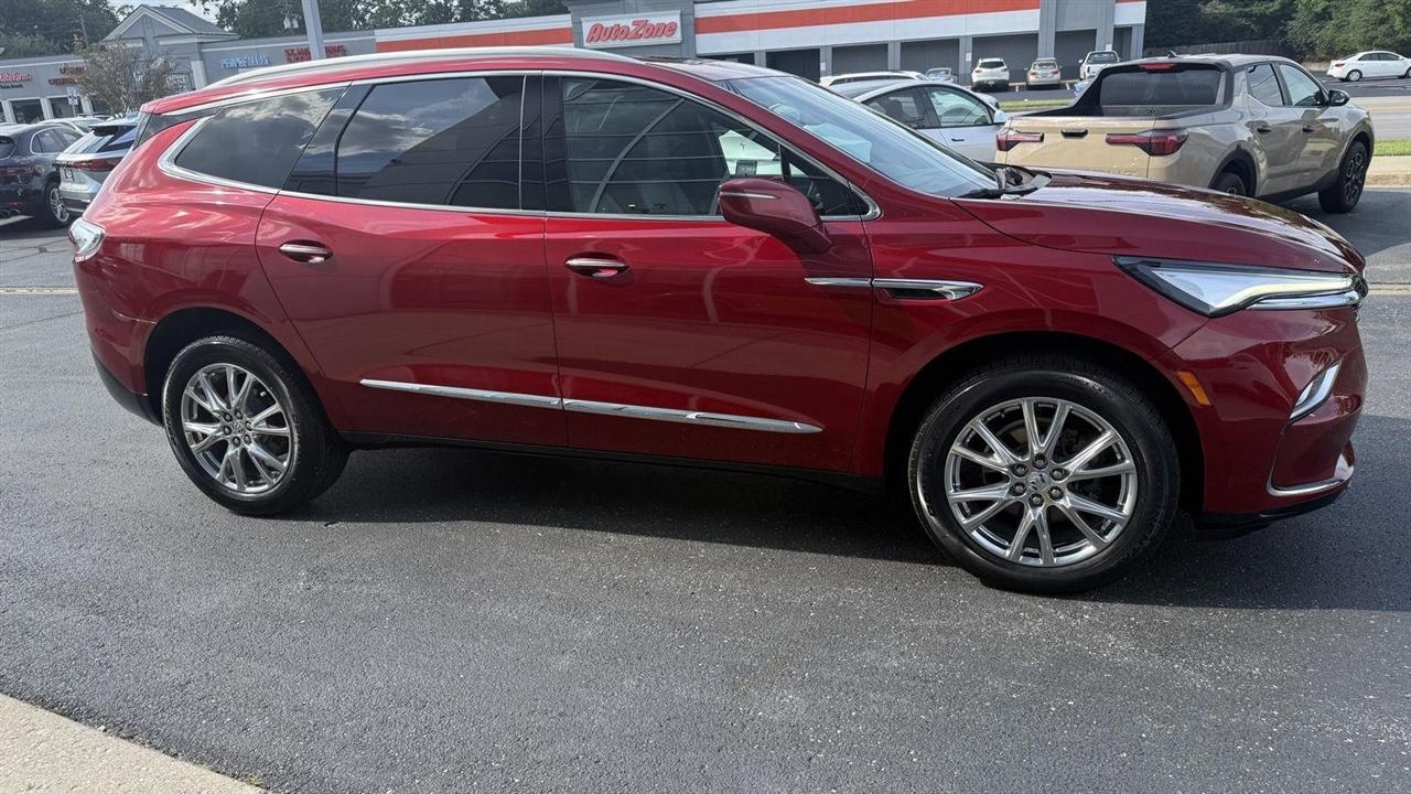 Buick Enclave Essence FWD 2023