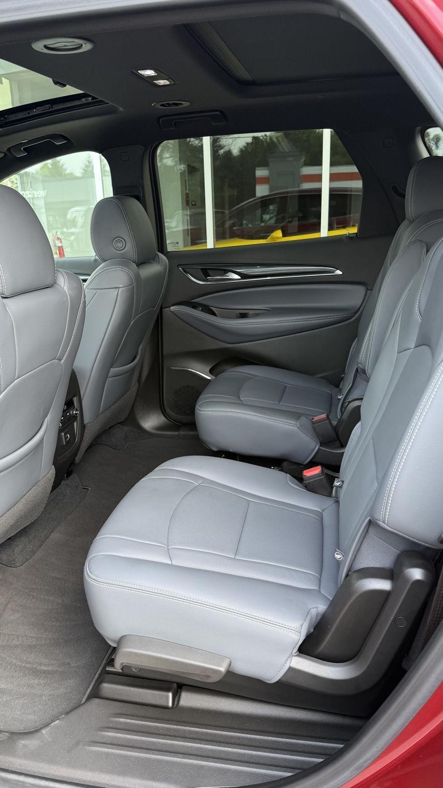 Buick Enclave Essence FWD 2023