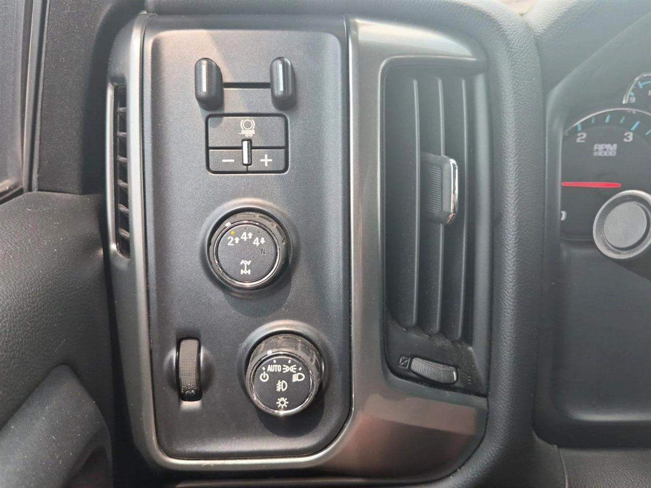 Chevrolet Silverado Medium Duty  2022