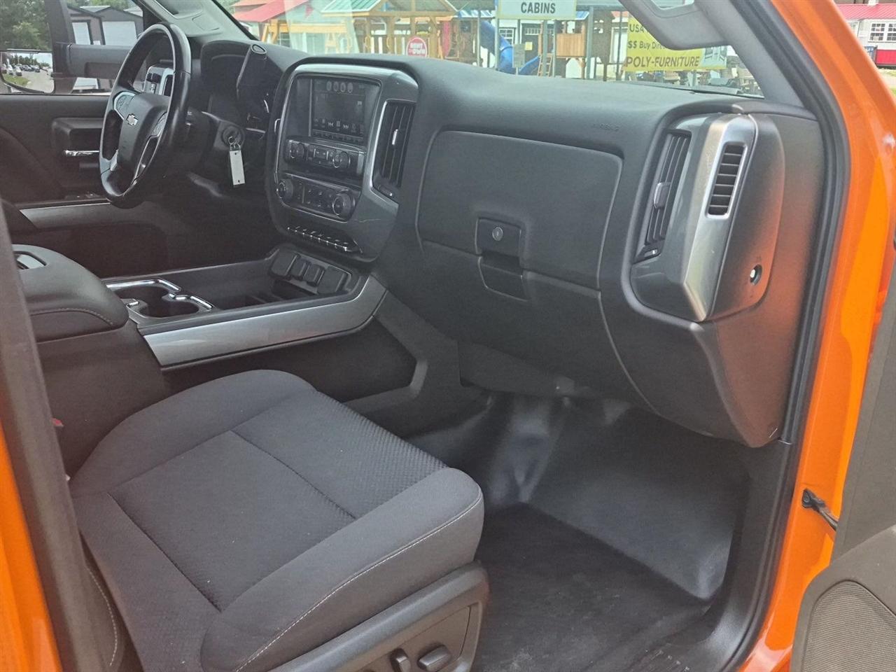 Chevrolet Silverado Medium Duty  2022