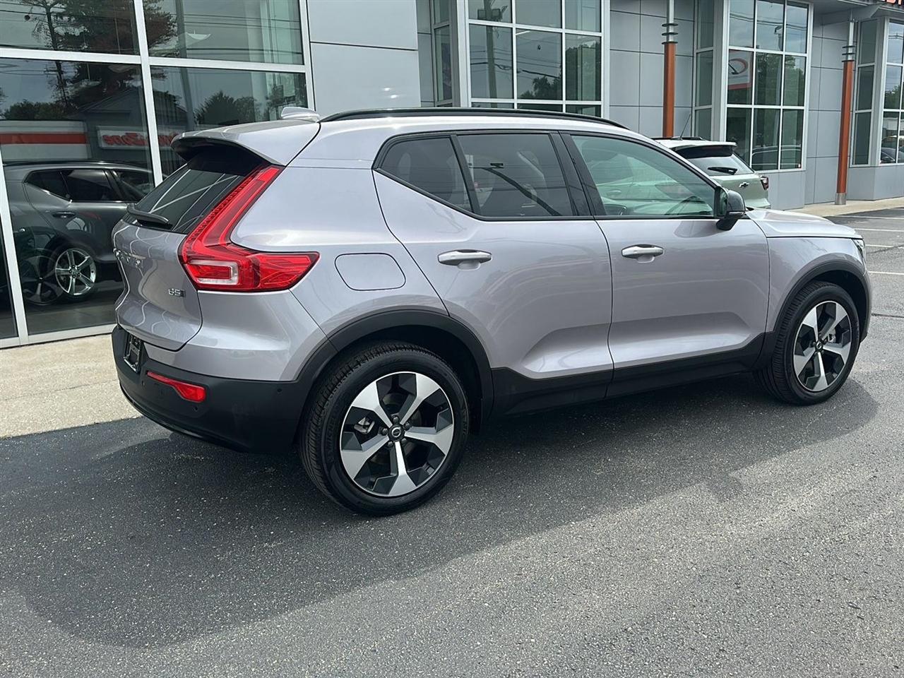 Volvo XC40 B5 Plus Dark AWD 2026