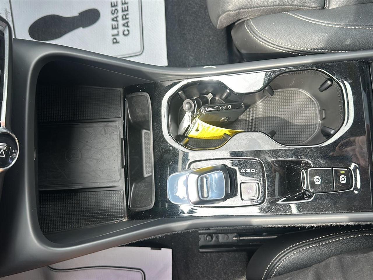 Volvo XC40 B5 Plus Dark AWD 2026