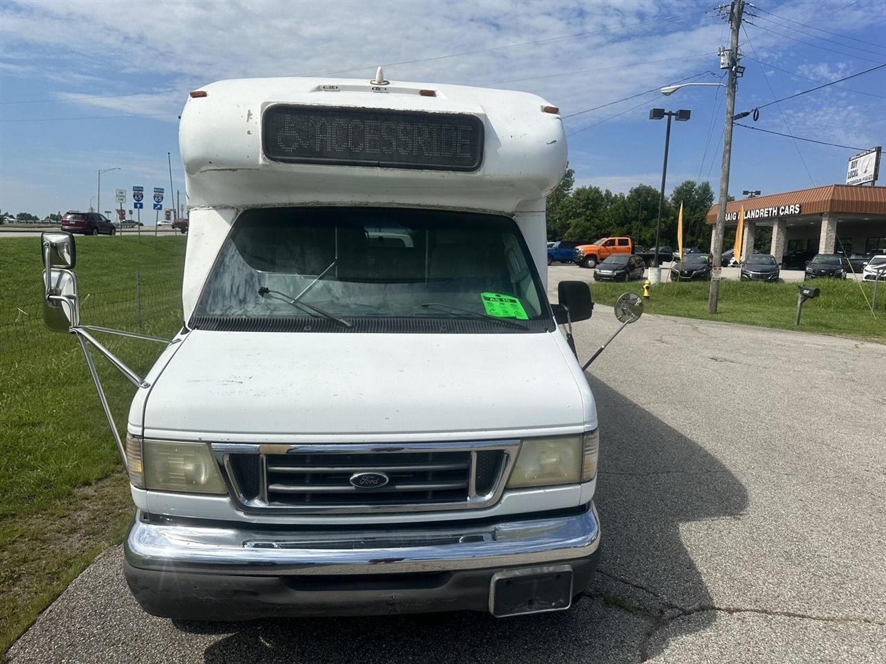 Ford Econoline E-450 Super Duty 2003