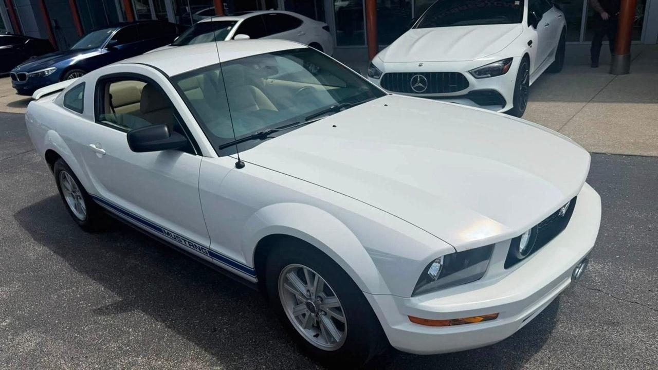 Ford Mustang V6 Standard Coupe 2006