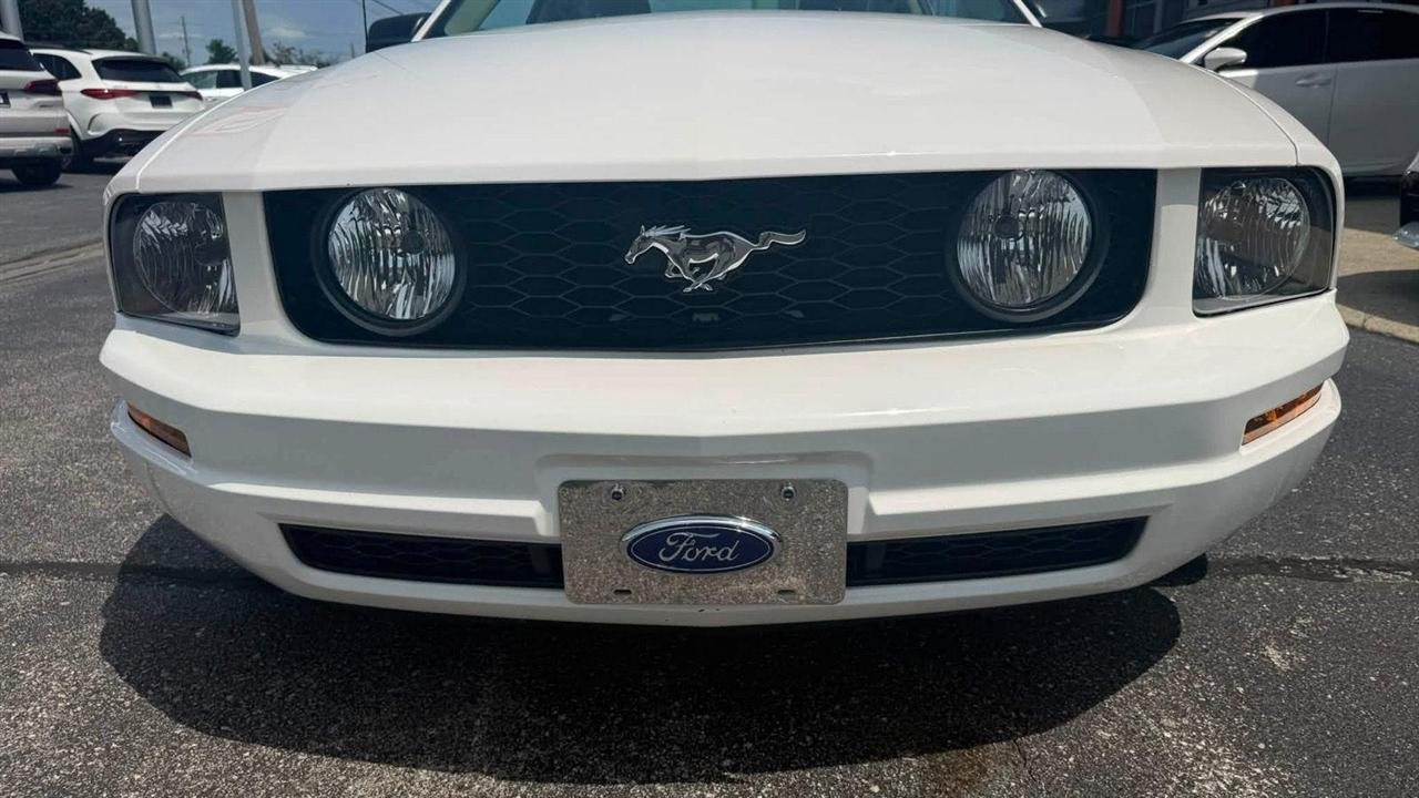 Ford Mustang V6 Standard Coupe 2006