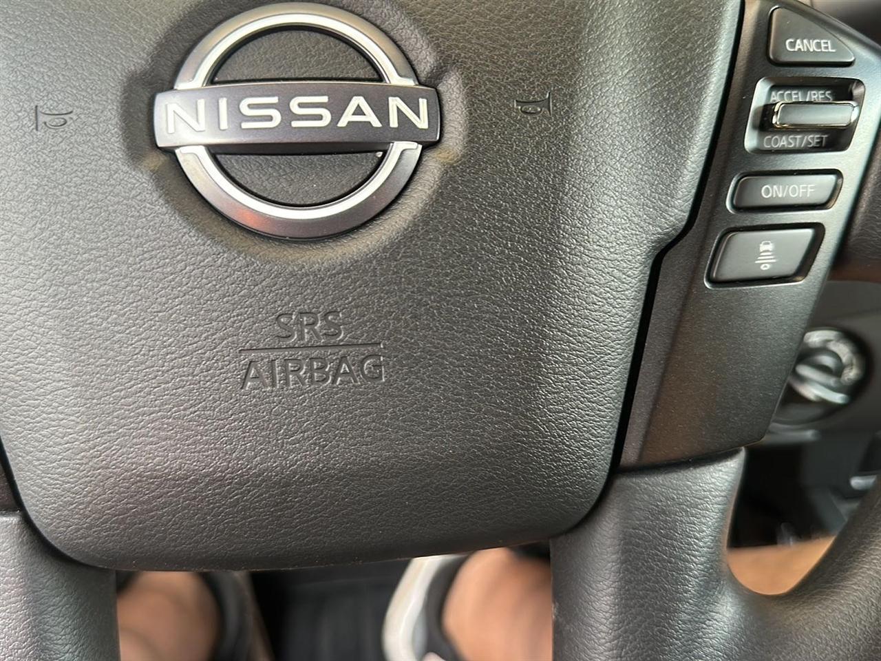 Nissan Frontier SV Crew Cab 4WD 2023