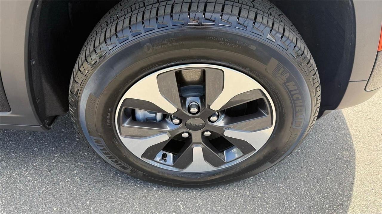 Jeep Grand Cherokee 4xe Base 2025