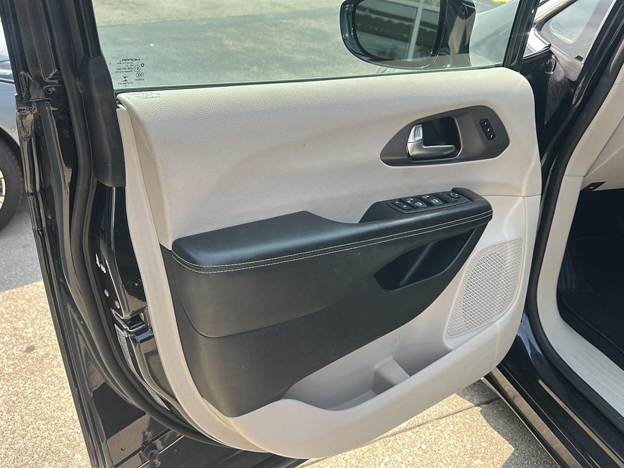 Chrysler Pacifica Touring-L 2022