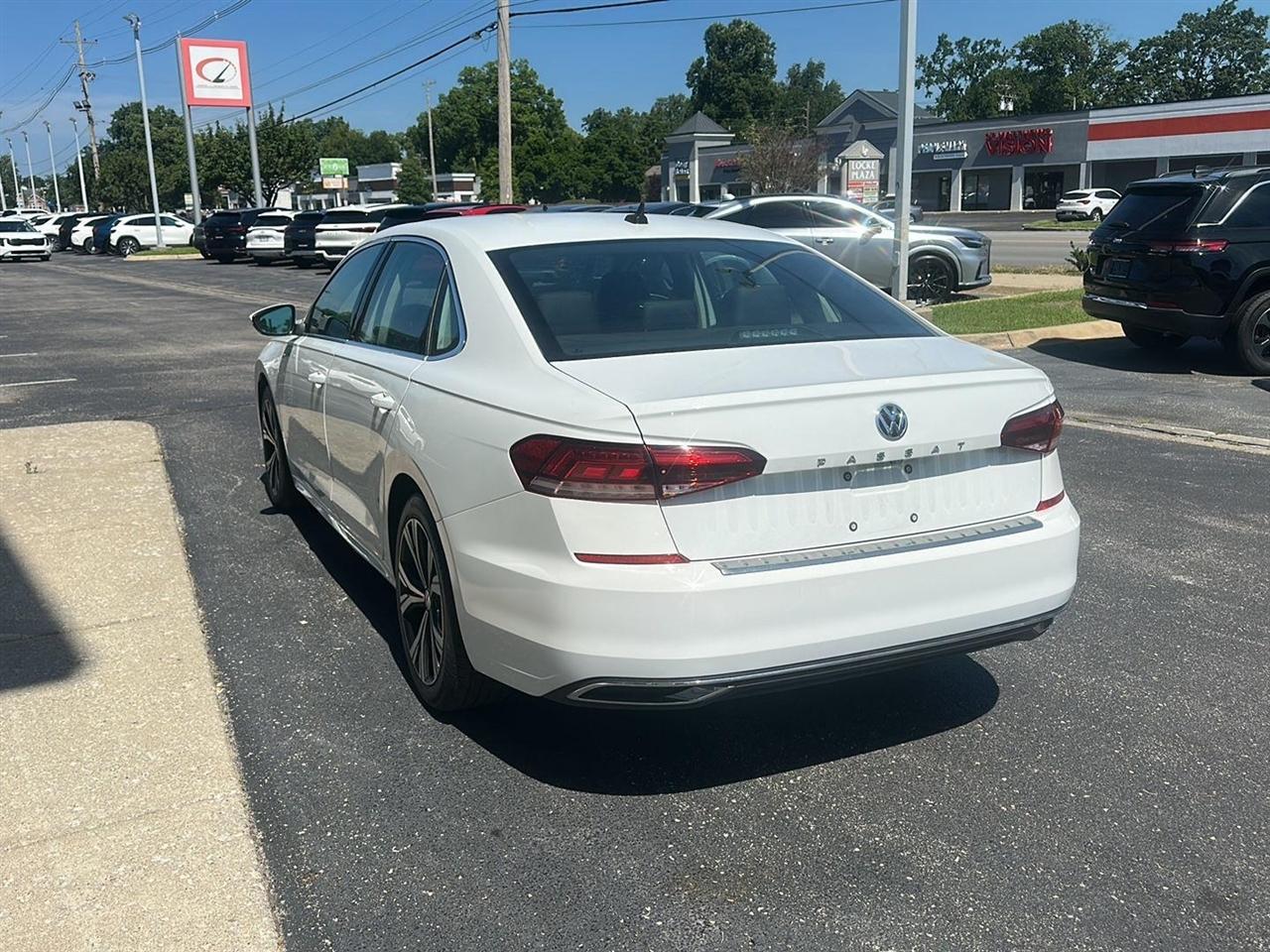 Volkswagen Passat SE 2022