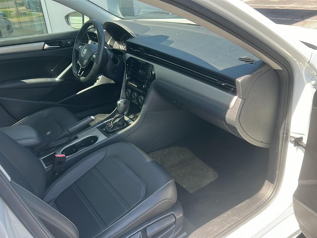 Volkswagen Passat SE 2022