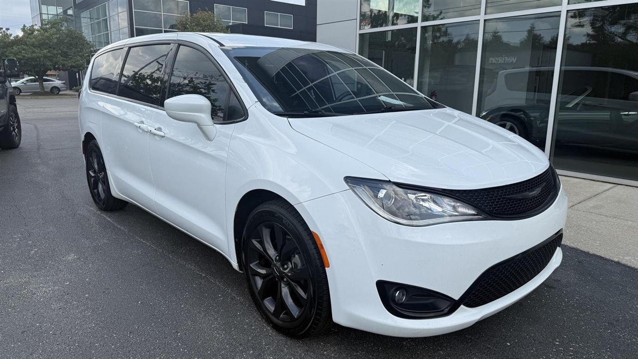 Chrysler Pacifica Touring Plus 2018