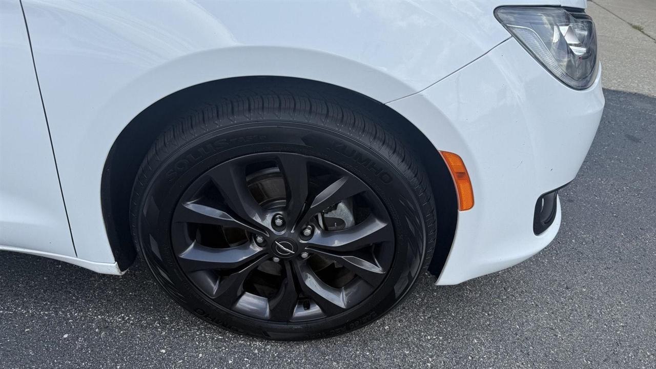 Chrysler Pacifica Touring Plus 2018