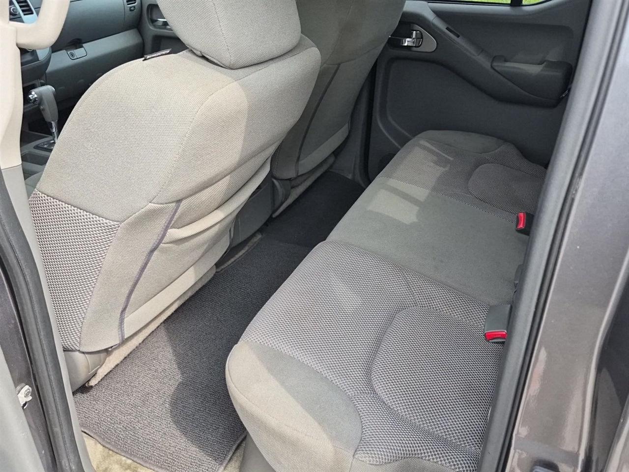 Nissan Frontier SV Crew Cab 5AT 4WD 2018
