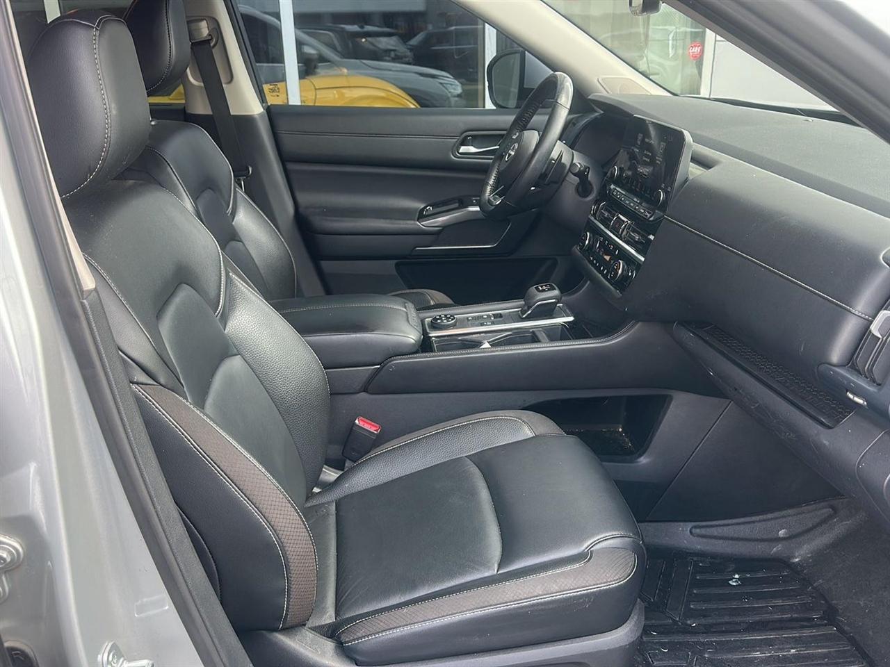 Nissan Pathfinder SL 4WD 2022