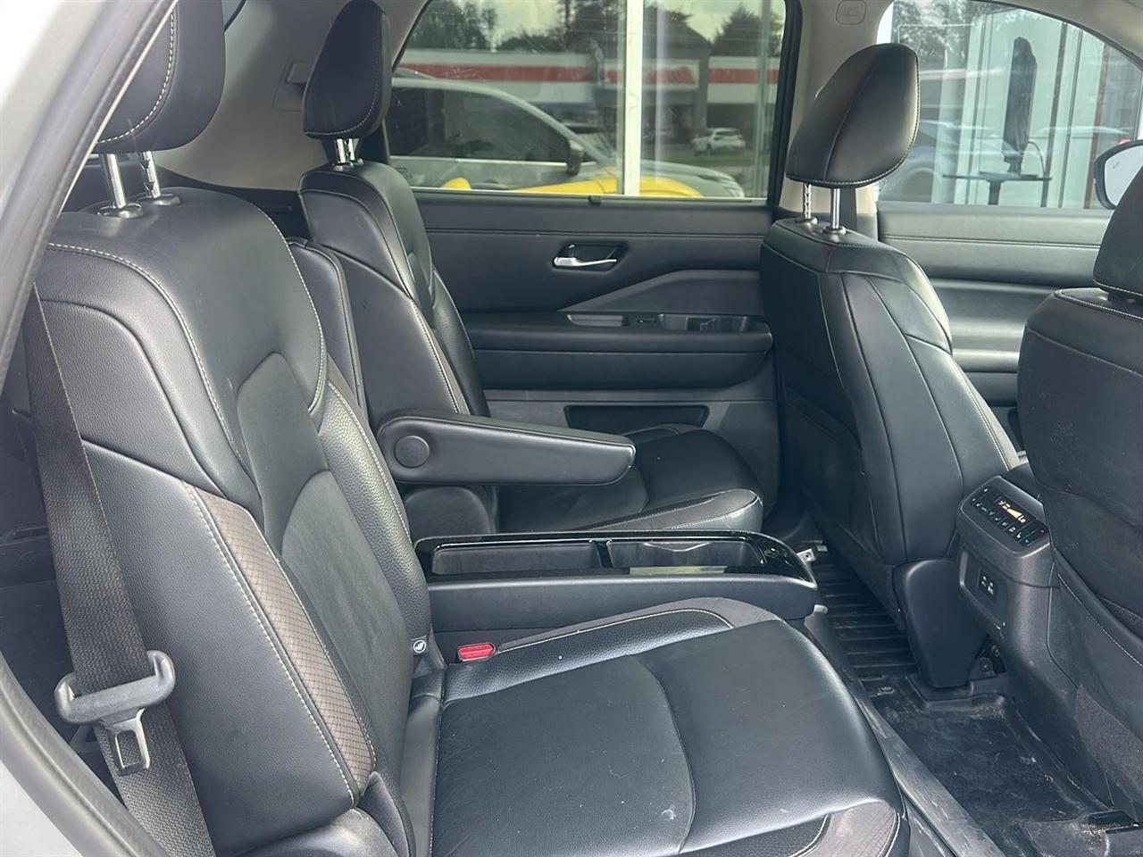 Nissan Pathfinder SL 4WD 2022