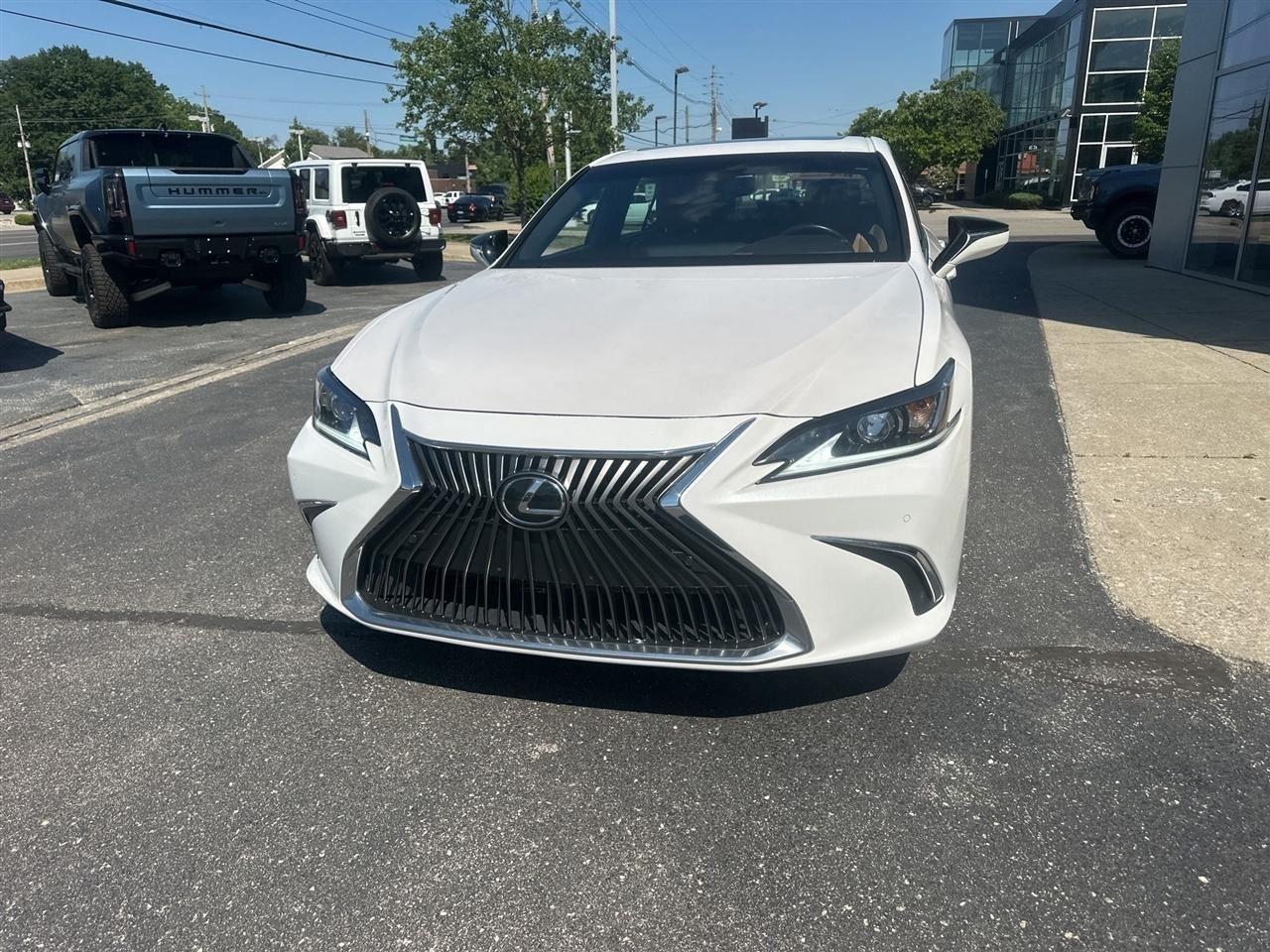 Lexus ES 250 Base 2021