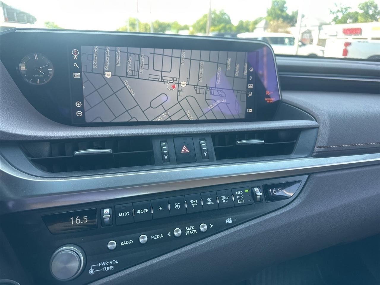 Lexus ES 250 Base 2021