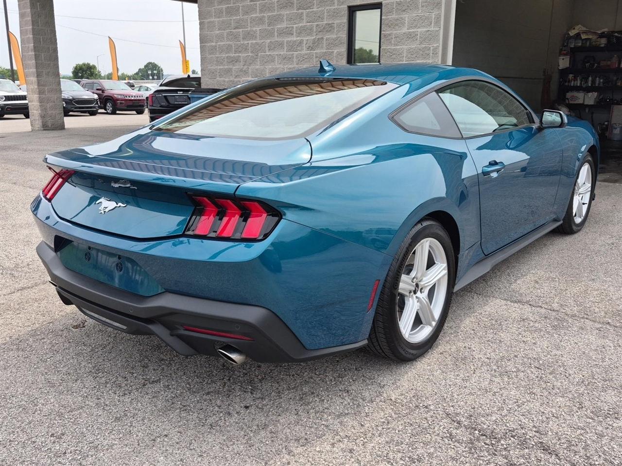 Ford Mustang EcoBoost Premium Coupe 2026