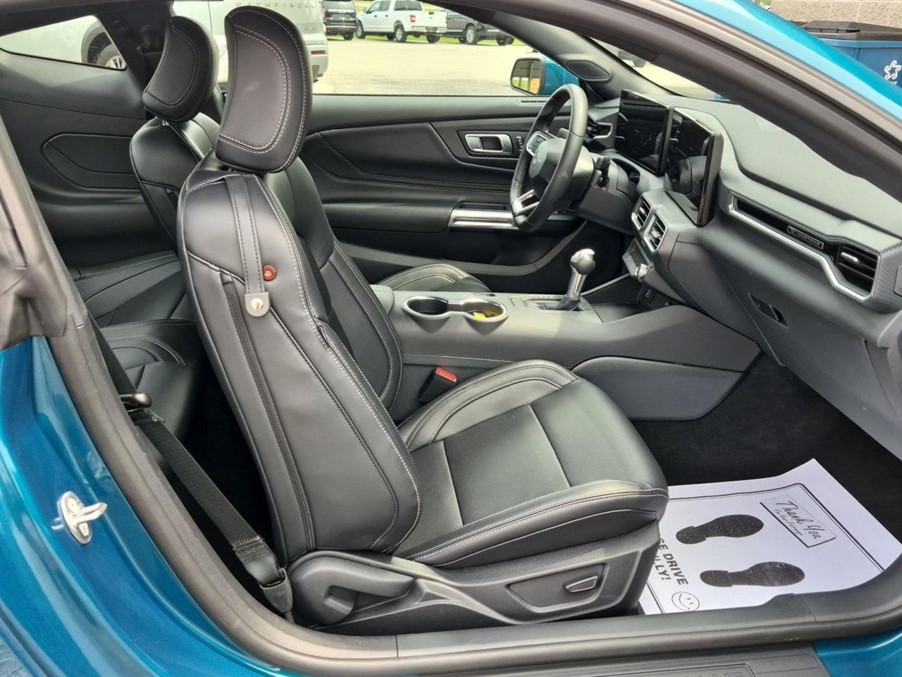 Ford Mustang EcoBoost Premium Coupe 2026