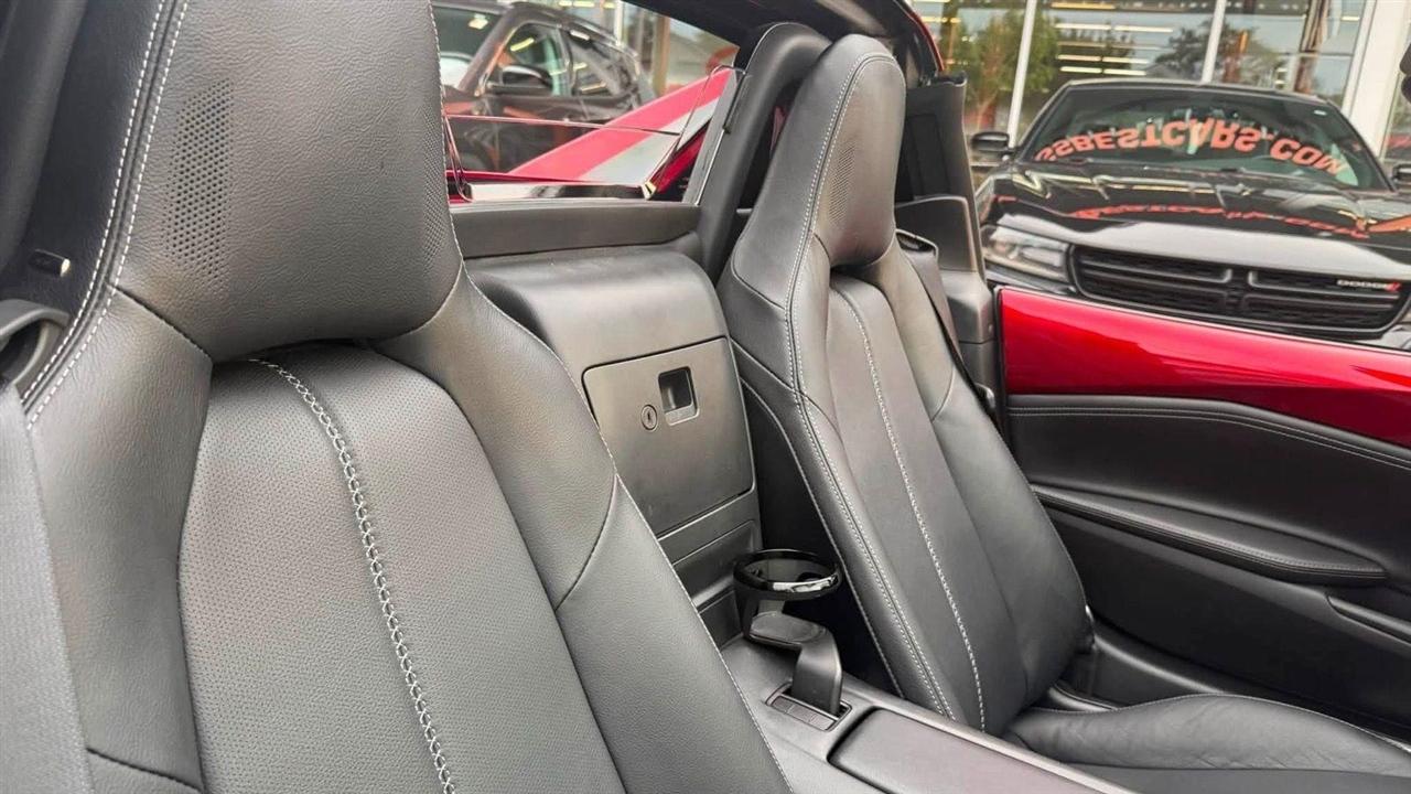 Mazda MX-5 Miata RF Grand Touring 6MT 2022