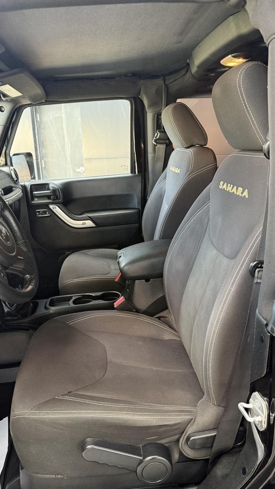 Jeep Wrangler Sahara 4WD 2014