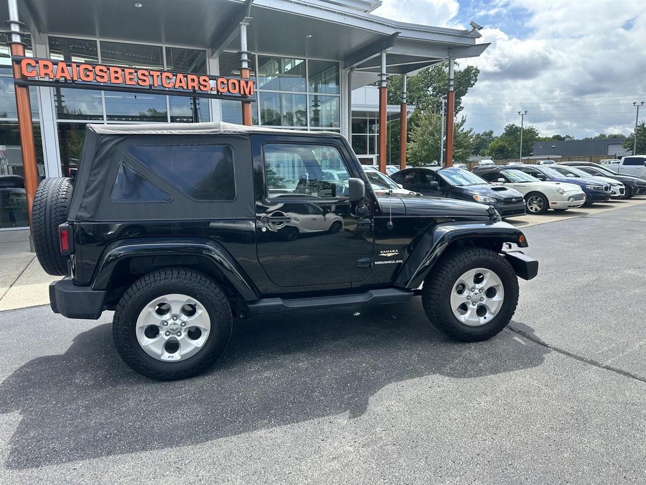 Jeep Wrangler Sahara 4WD 2014