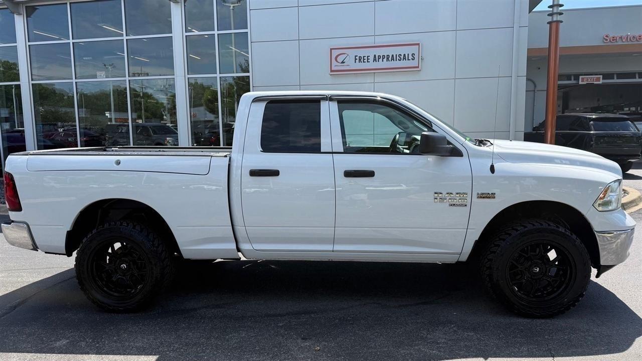 RAM 1500 Classic Tradesman Quad Cab 4WD 2019
