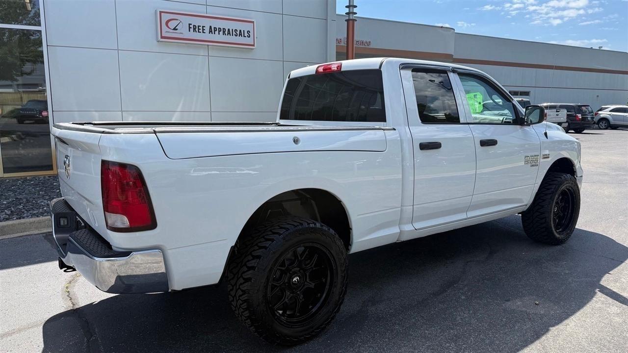 RAM 1500 Classic Tradesman Quad Cab 4WD 2019