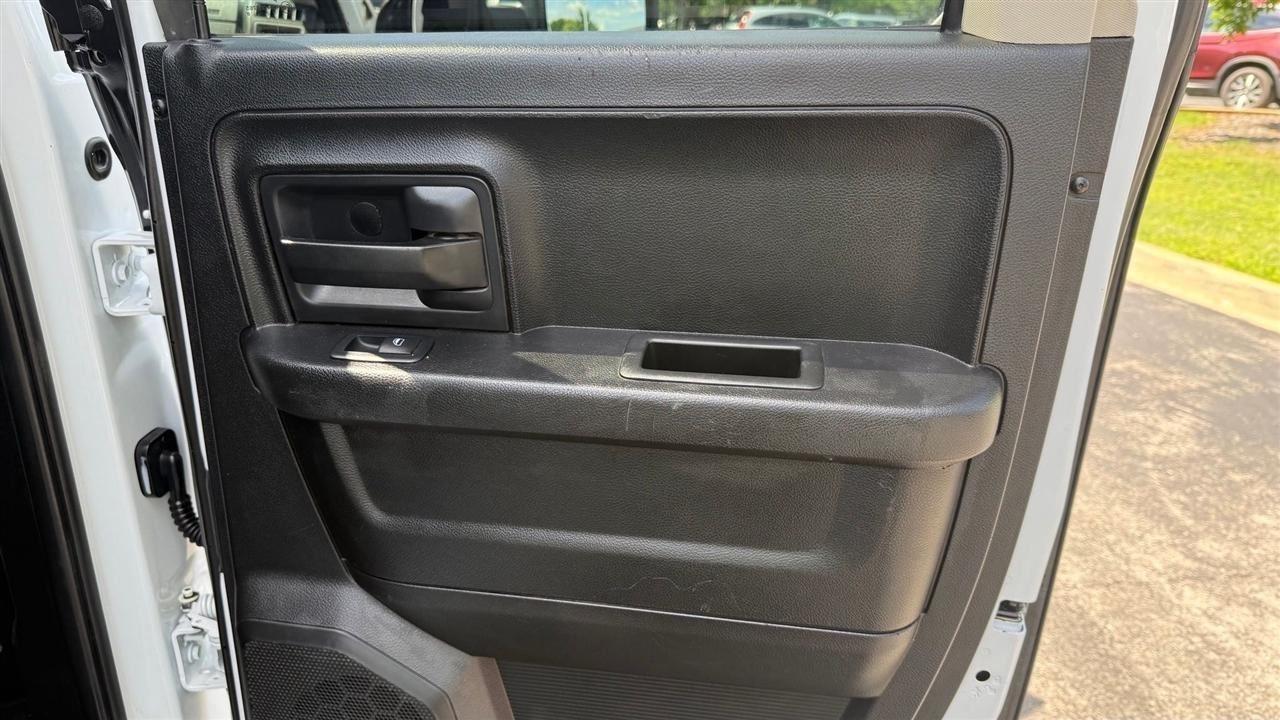 RAM 1500 Classic Tradesman Quad Cab 4WD 2019