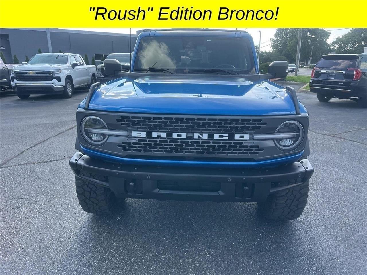 Ford Bronco Base 4-Door w/Advanced 2022
