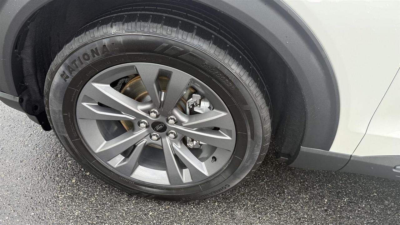 Ford Explorer XLT AWD 2021