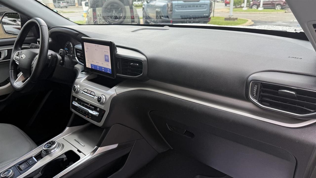 Ford Explorer XLT AWD 2021