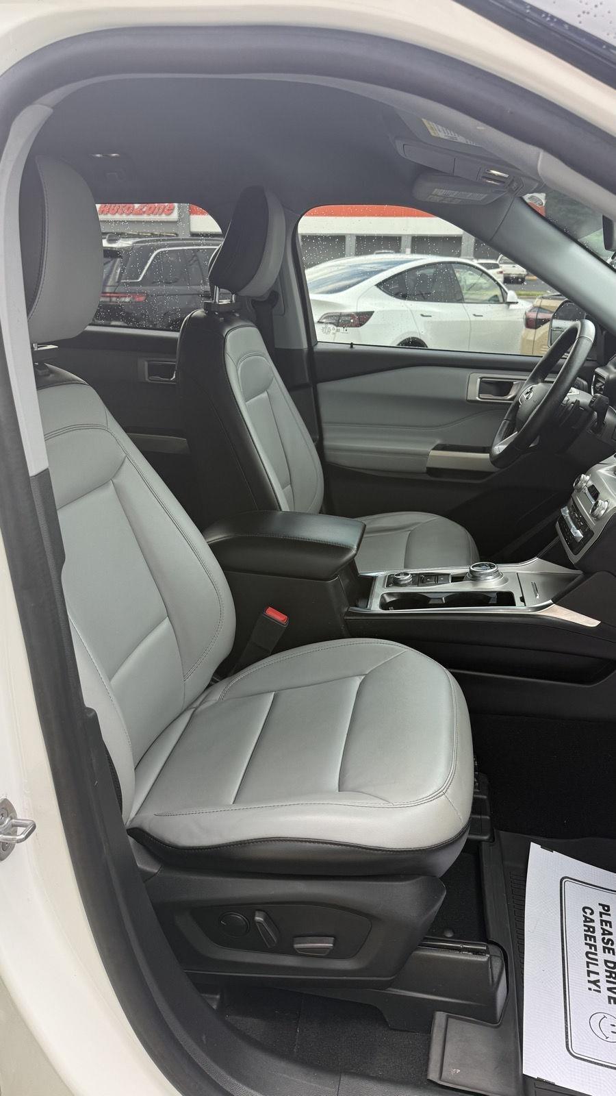 Ford Explorer XLT AWD 2021