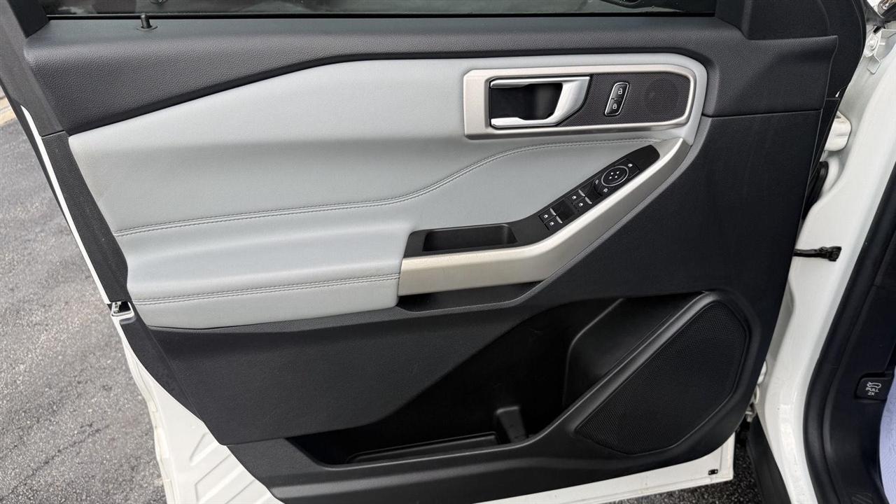 Ford Explorer XLT AWD 2021