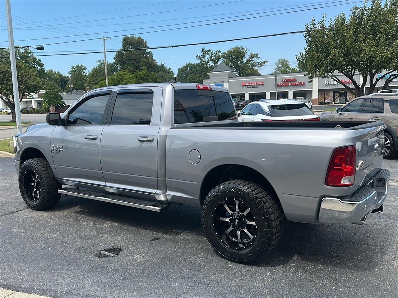 RAM 1500 Classic Tradesman Crew Cab LWB 4WD 2019