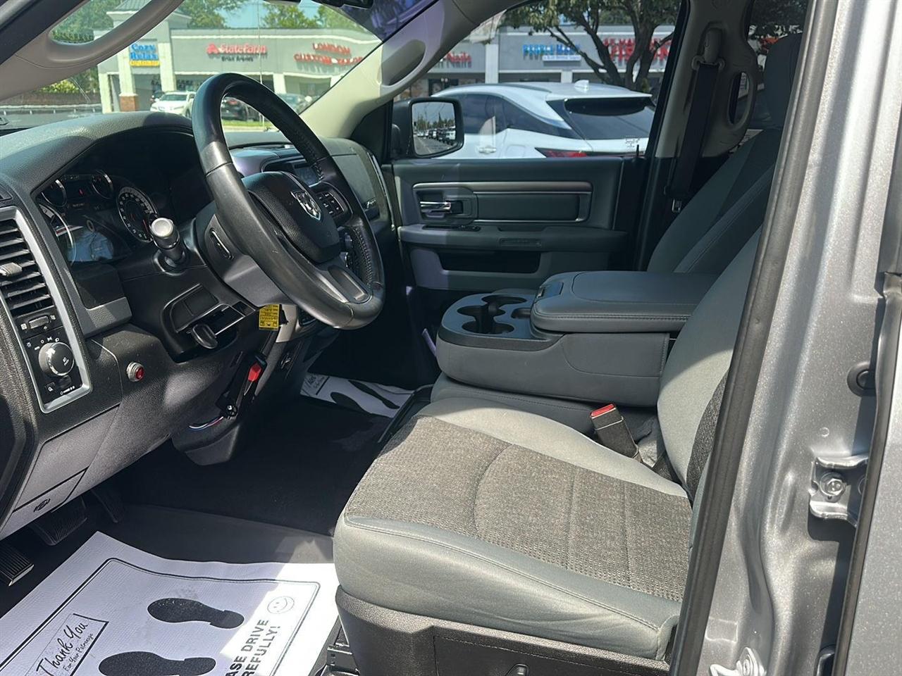 RAM 1500 Classic Tradesman Crew Cab LWB 4WD 2019