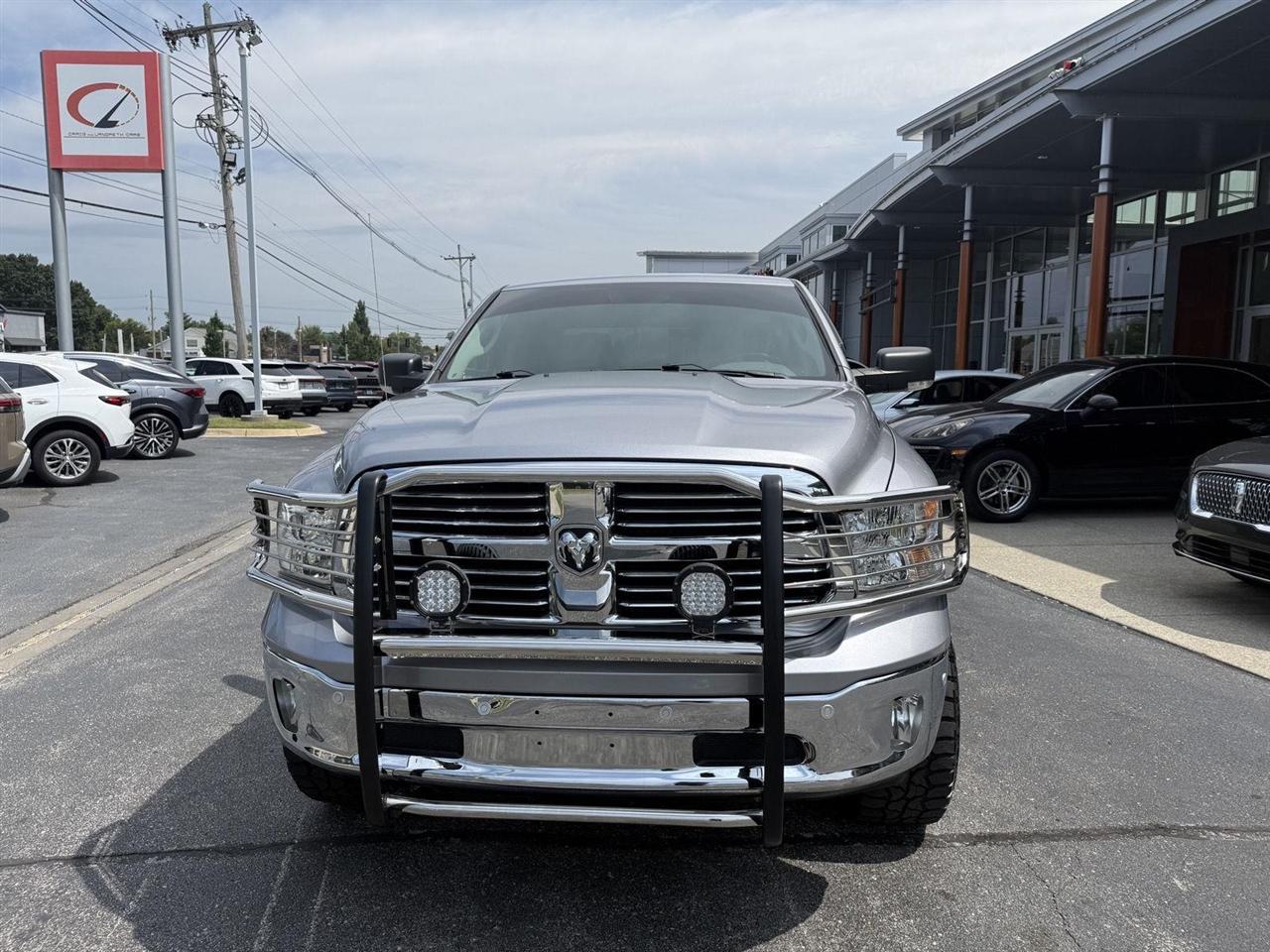 RAM 1500 Classic Tradesman Crew Cab LWB 4WD 2019