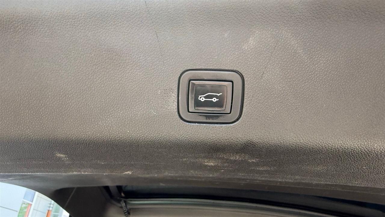 Chevrolet Tahoe High Country 4WD 2021