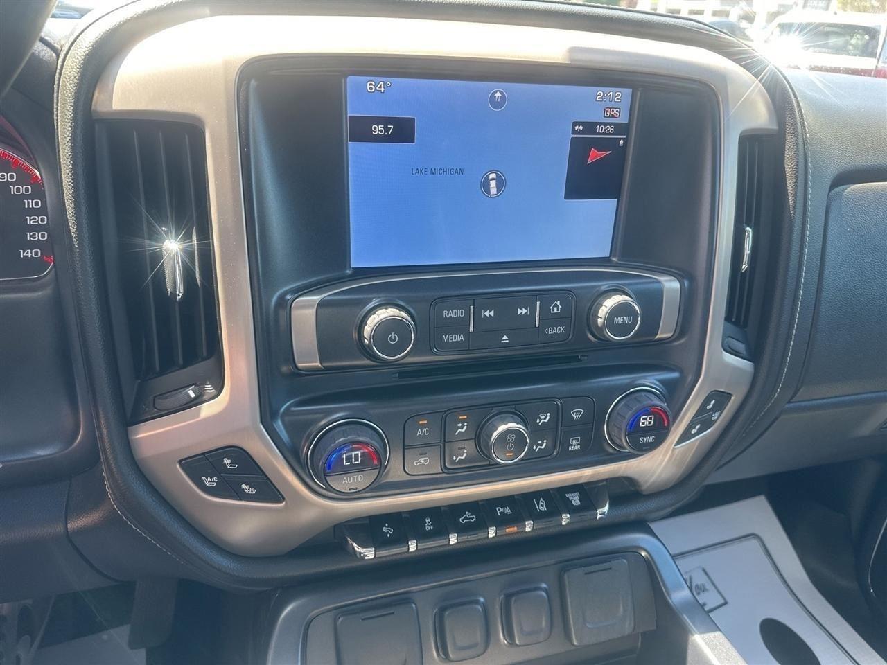GMC Sierra 3500HD Denali Crew Cab 4WD 2015