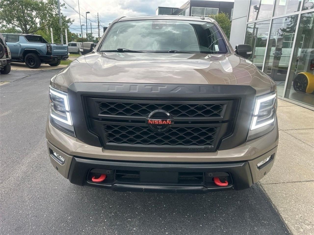 Nissan Titan PRO-4X Crew Cab 4WD 2021