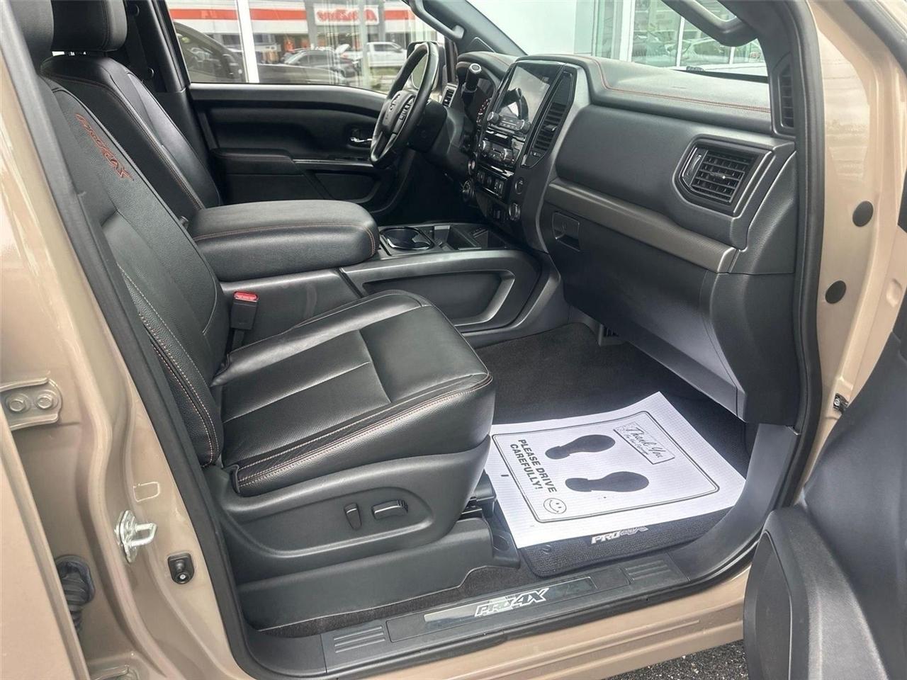 Nissan Titan PRO-4X Crew Cab 4WD 2021